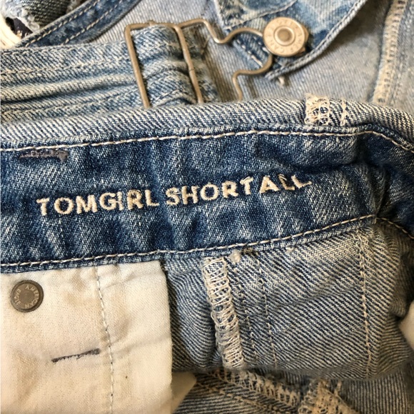 Women’s American Eagle Tomgirl denim shortall size M - Picture 8 of 12